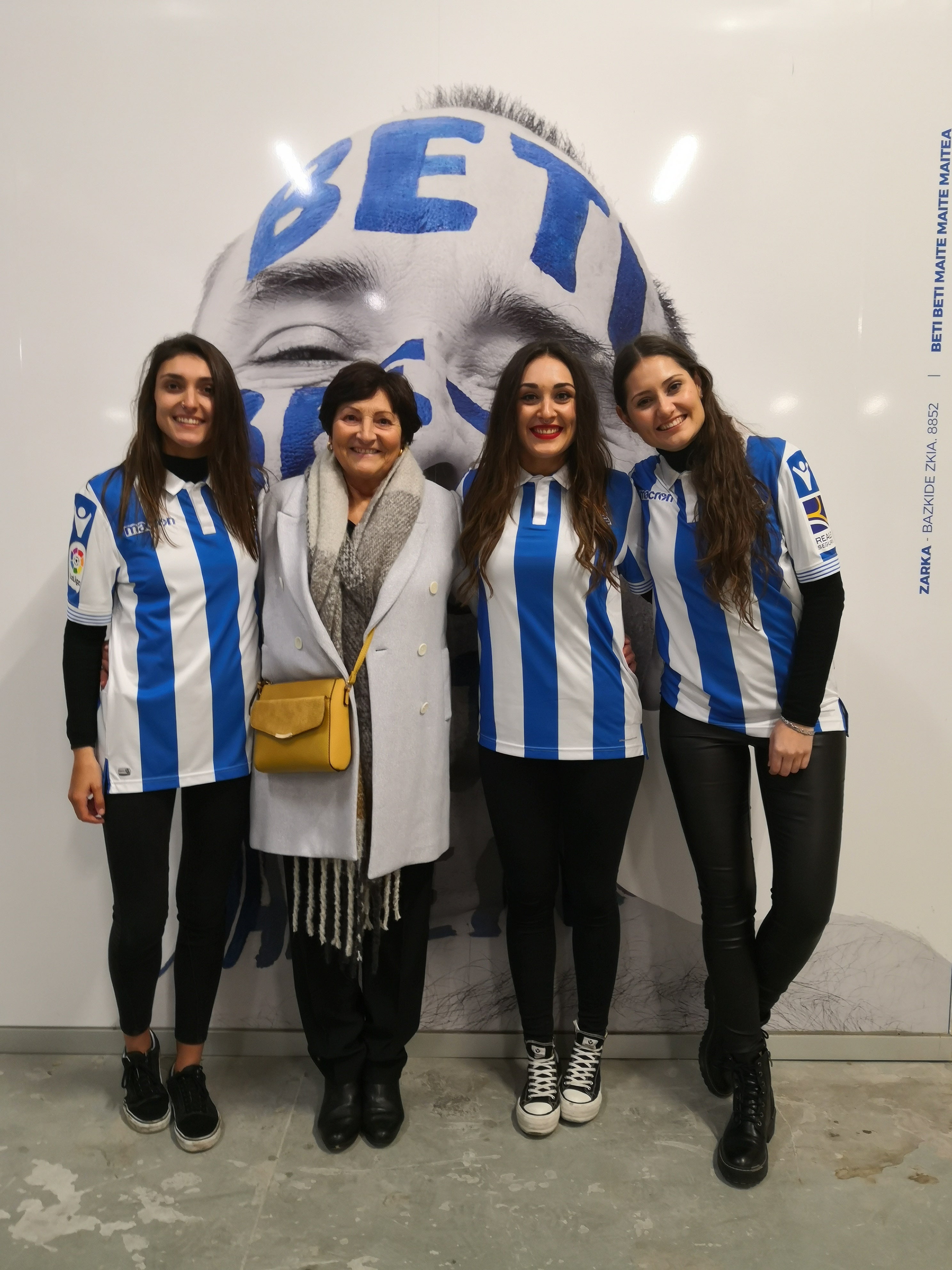 La afición txuri-urdin no ha fallado en las horas previas al partido de semifinales de Copa del Rey frente al Mirandes.