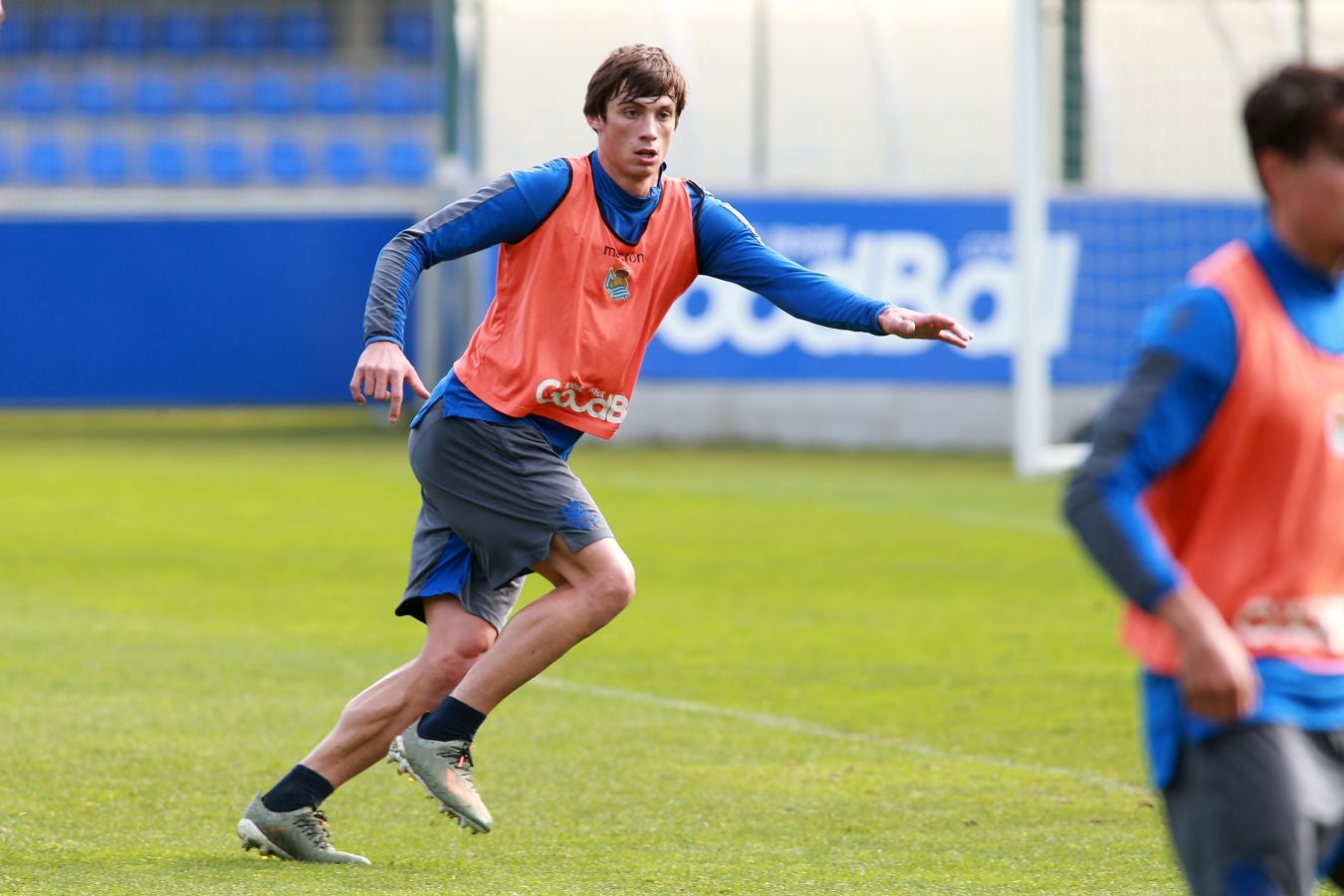 Las mejores imágens del entremiento del conjunto txuri urdin.