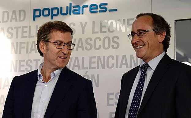 Alberto Núñez Feijóo y Alfonso Alonso, líderes del PP en Galicia y Euskadi, respectivamente. 