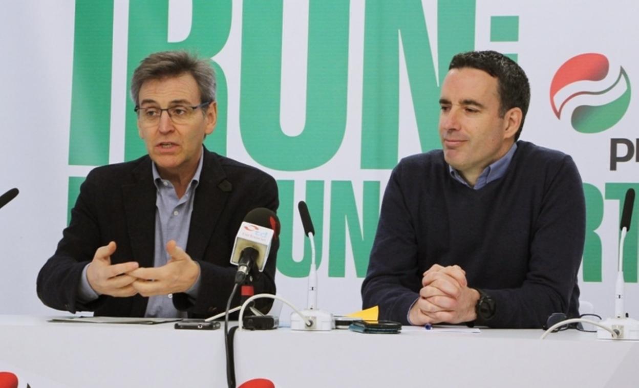 Xabier Iridoy y Josu Igiñiz, en rueda de prensa.