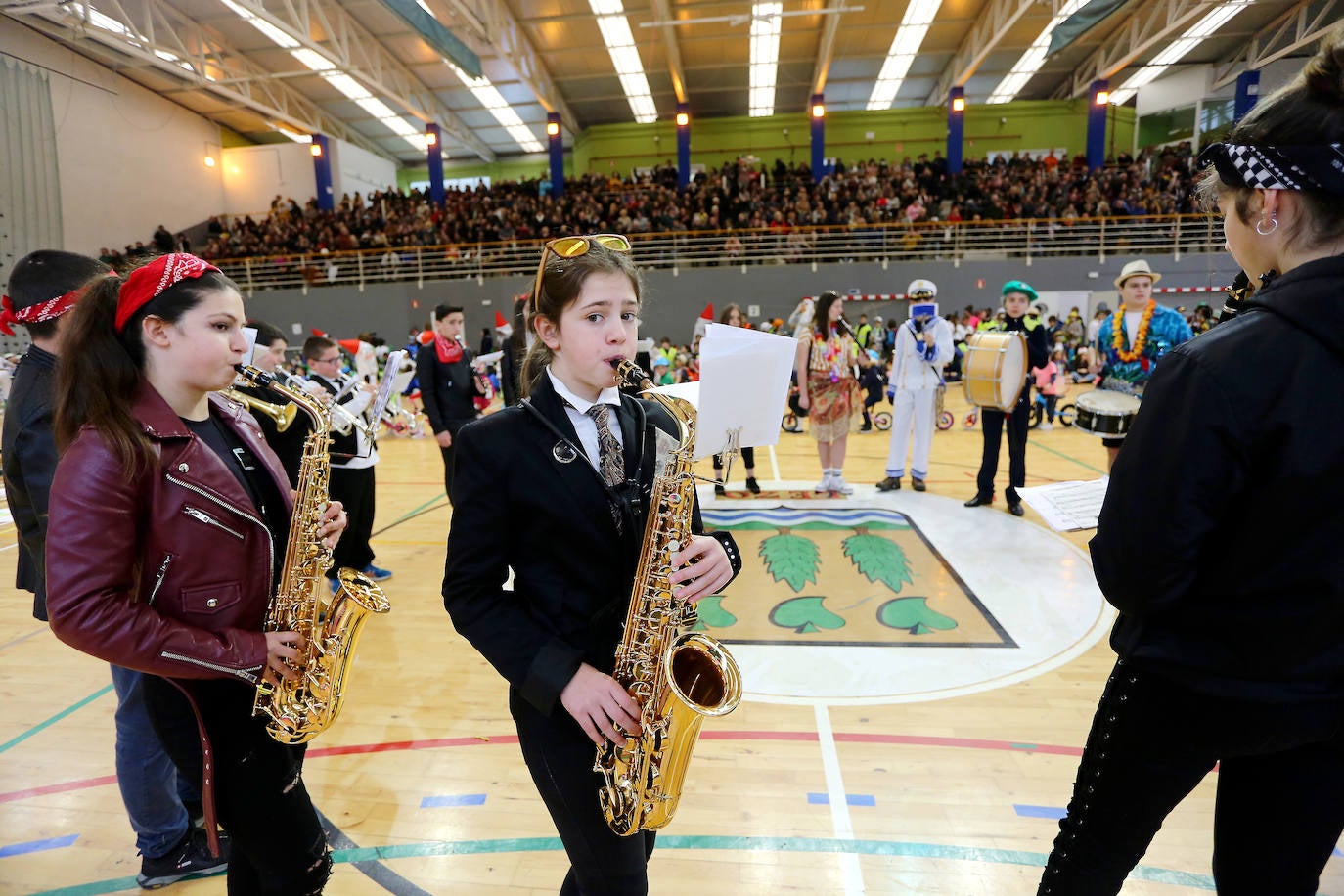 La Herri Eskola de Lezo ha vivido un viernes especial con motivo del carnaval.