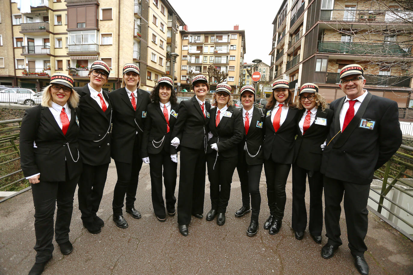 La Herri Eskola de Lezo ha vivido un viernes especial con motivo del carnaval.
