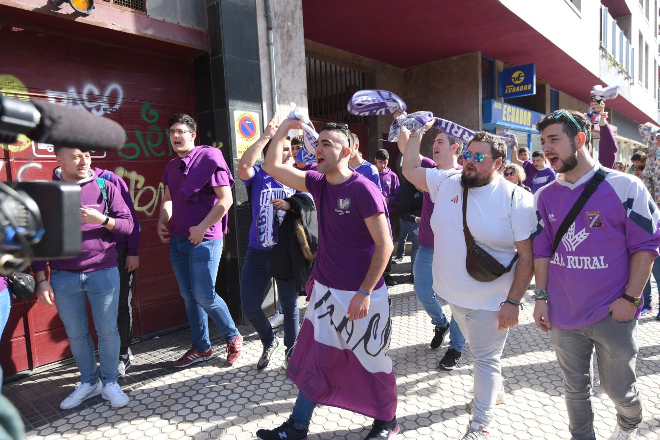 Los habitantes de Becerril de Campos se encuentran en San Sebastián para disfrutar de la invitación de la Real Sociedad.