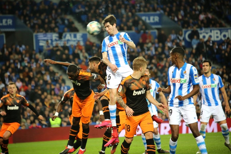 Fotos: Las mejores imágenes de la Real Sociedad contra frente al Valencia