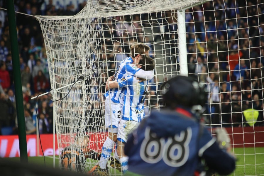 Fotos: Las mejores imágenes de la Real Sociedad contra frente al Valencia