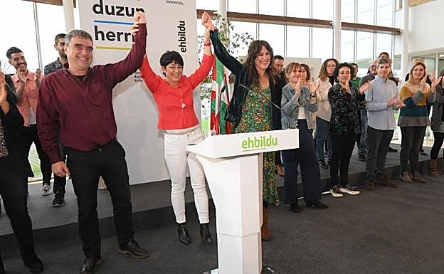 EH Bildu carga contra el Gobierno «agotado» de Urkullu durante la presentación de sus candidatos
