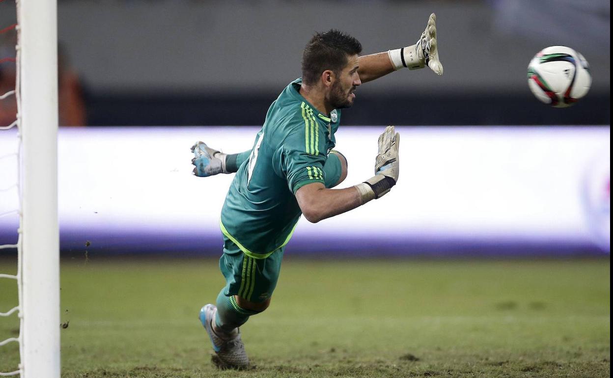 Kiko Casilla, sancionado con ocho partidos por insultos racistas