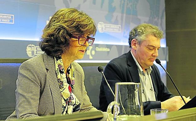 Nekane Murga: «No hay que restarle importancia al virus, pero nuestro sistema está preparado»