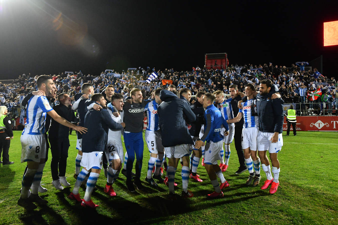 Así ha celebrado la Real Sociedad la victoria que les permitirá jugar 32 años después una final de Copa del Rey