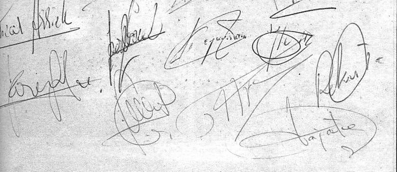 Autógrafos de los campeones.