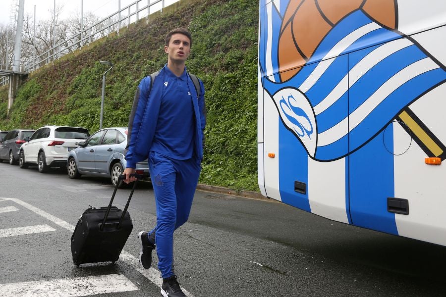 La expedición txuri urdin parte hacia Miranda. 