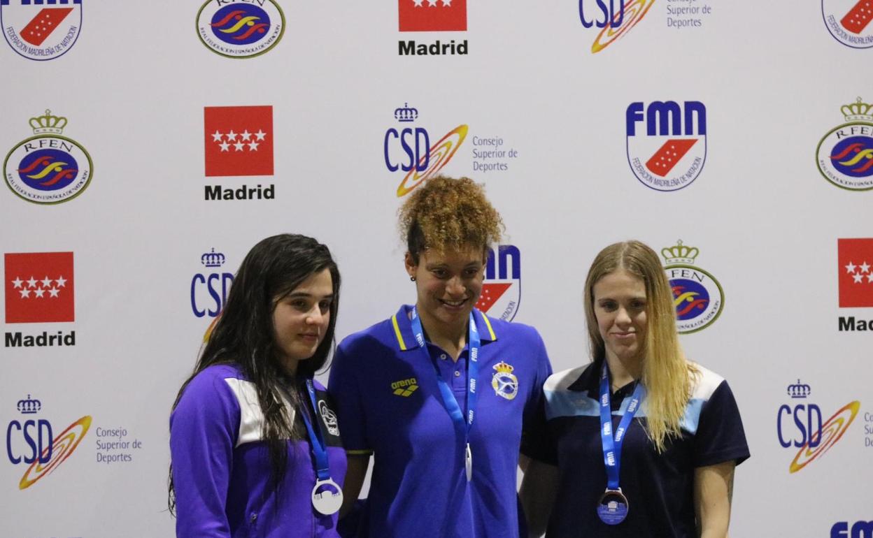 Maider Redin (i) junto a Nadia González (c) y Celeste Guerrero (d). 
