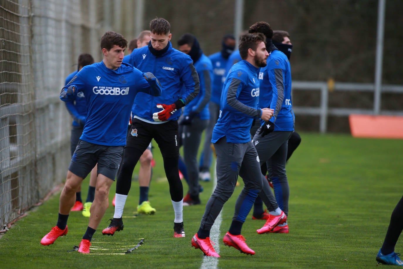 Los txuri-urdines se han ejercitado a puerta cerrada.