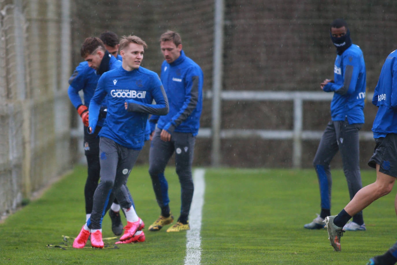 Los txuri-urdines se han ejercitado a puerta cerrada.