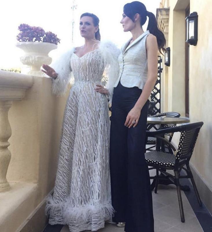 Fotos: La diseñadora donostiarra que viste a Nieves Álvarez, Ainhoa Arteta o Bárbara Goenaga