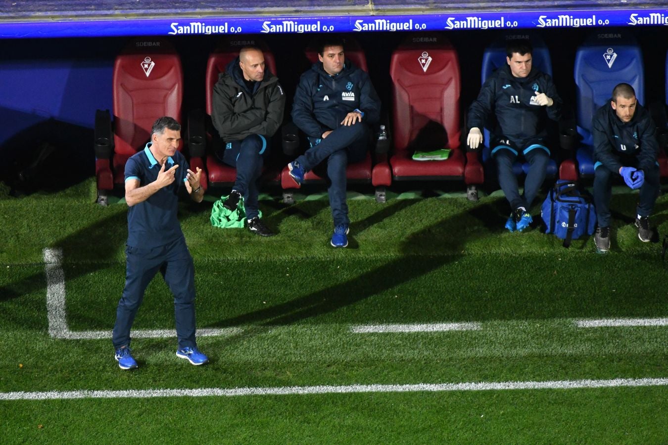 La Real se ha impuesto en el derbi guipuzcoano gracias a los goles de Oyarzabal y Willian José. Charles ha marcado por los armeros