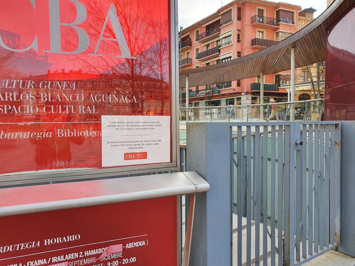 La Biblioteca CBA, cerrada desde ayer por prevención, como todas las instalaciones municipales. 