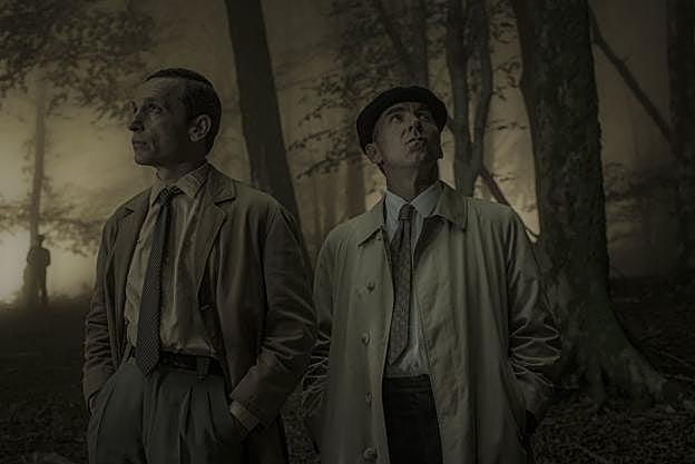 Antonio de la Torre, a la derecha, interpreta a Melitón Manzanas. 