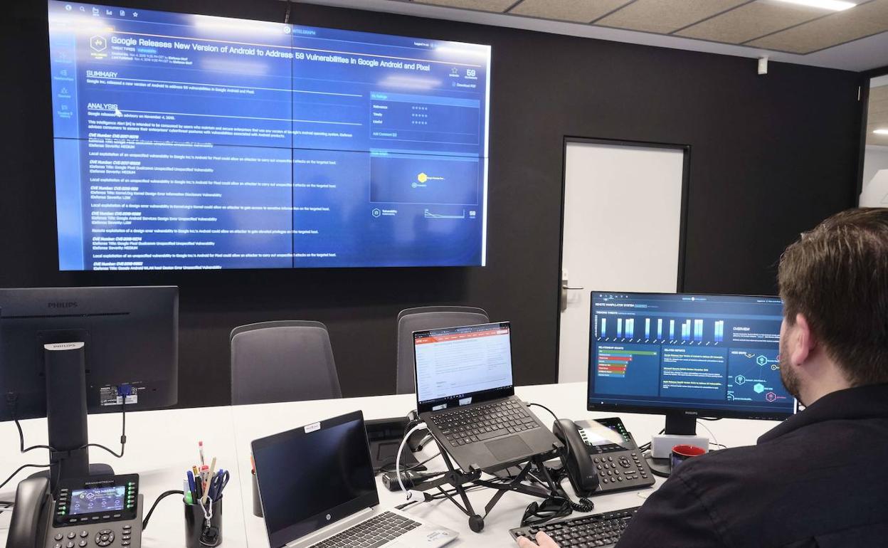 Inauguración de Ziur, el centro de ciberseguridad de Gipuzkoa. 