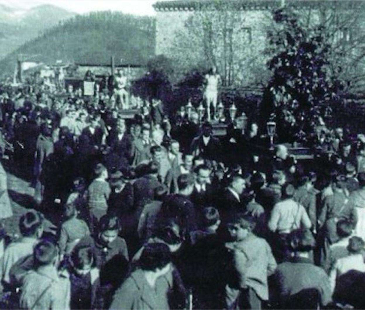 Las celebraciones tenían su actividad principal durante el Viernes Santo y el Domingo de Pascua. 