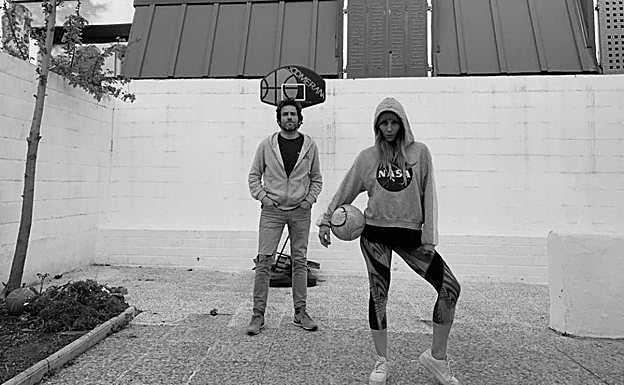 «Healthis de mierder» titulan esta foto