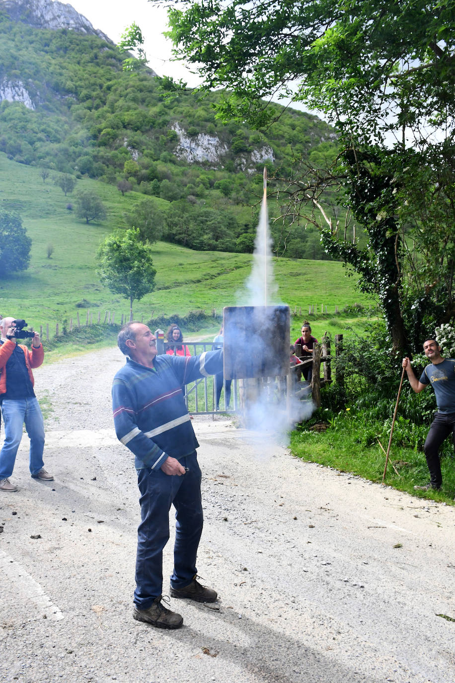 Fotos: Abaltzisketan ere zabaldu dituzte larreak
