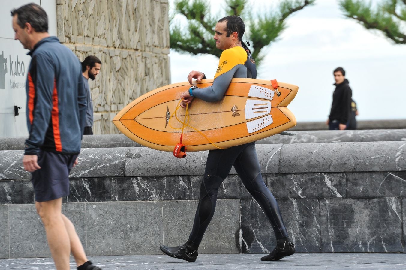 Fotos: Playa, deporte y paseos en San Sebastián