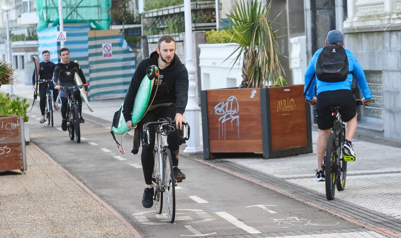 Fotos: Playa, deporte y paseos en San Sebastián