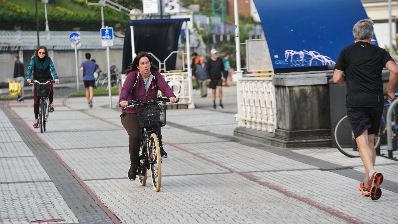 Fotos: Momentos de sol y playa en Donostia