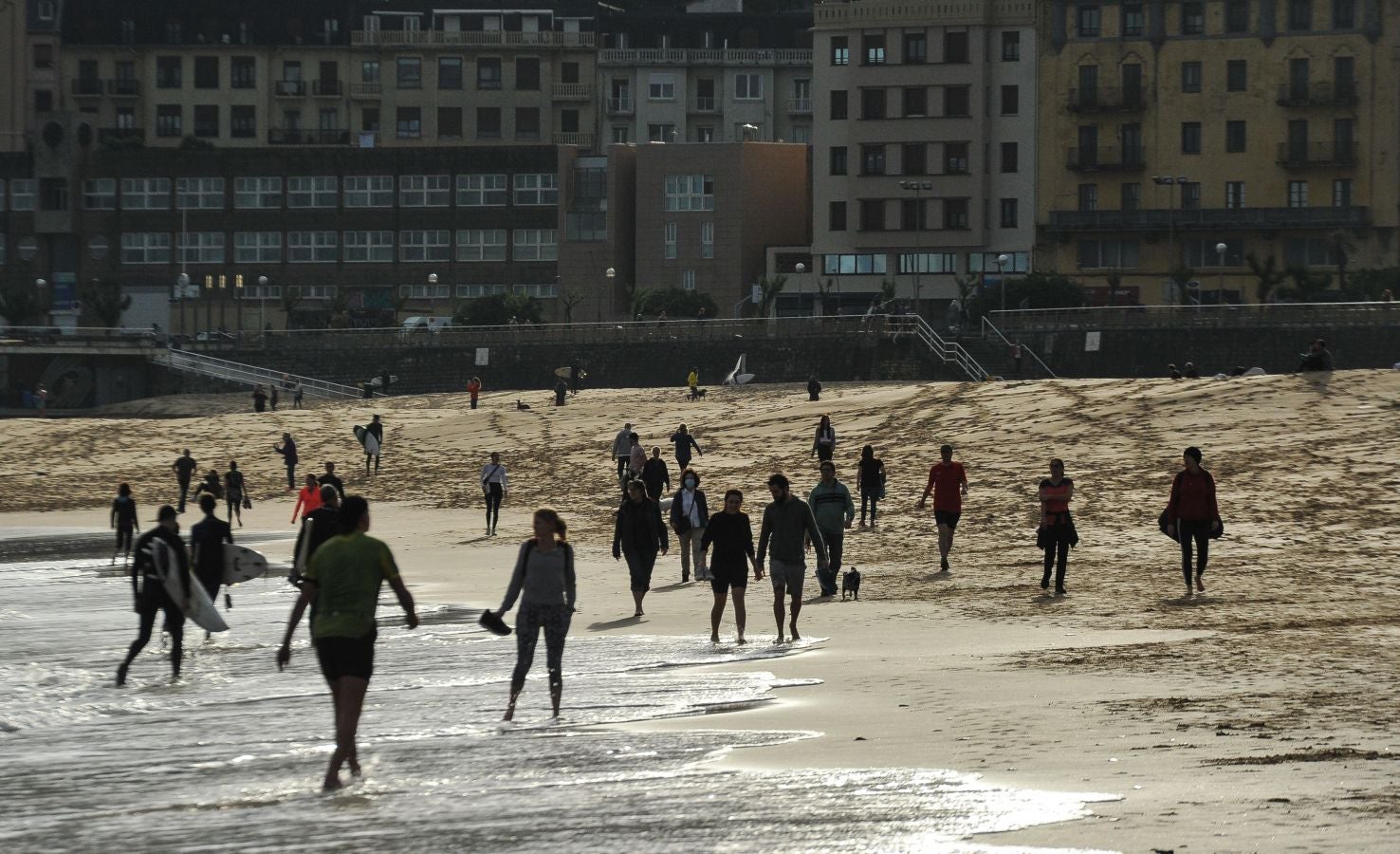 Fotos: Momentos de sol y playa en Donostia