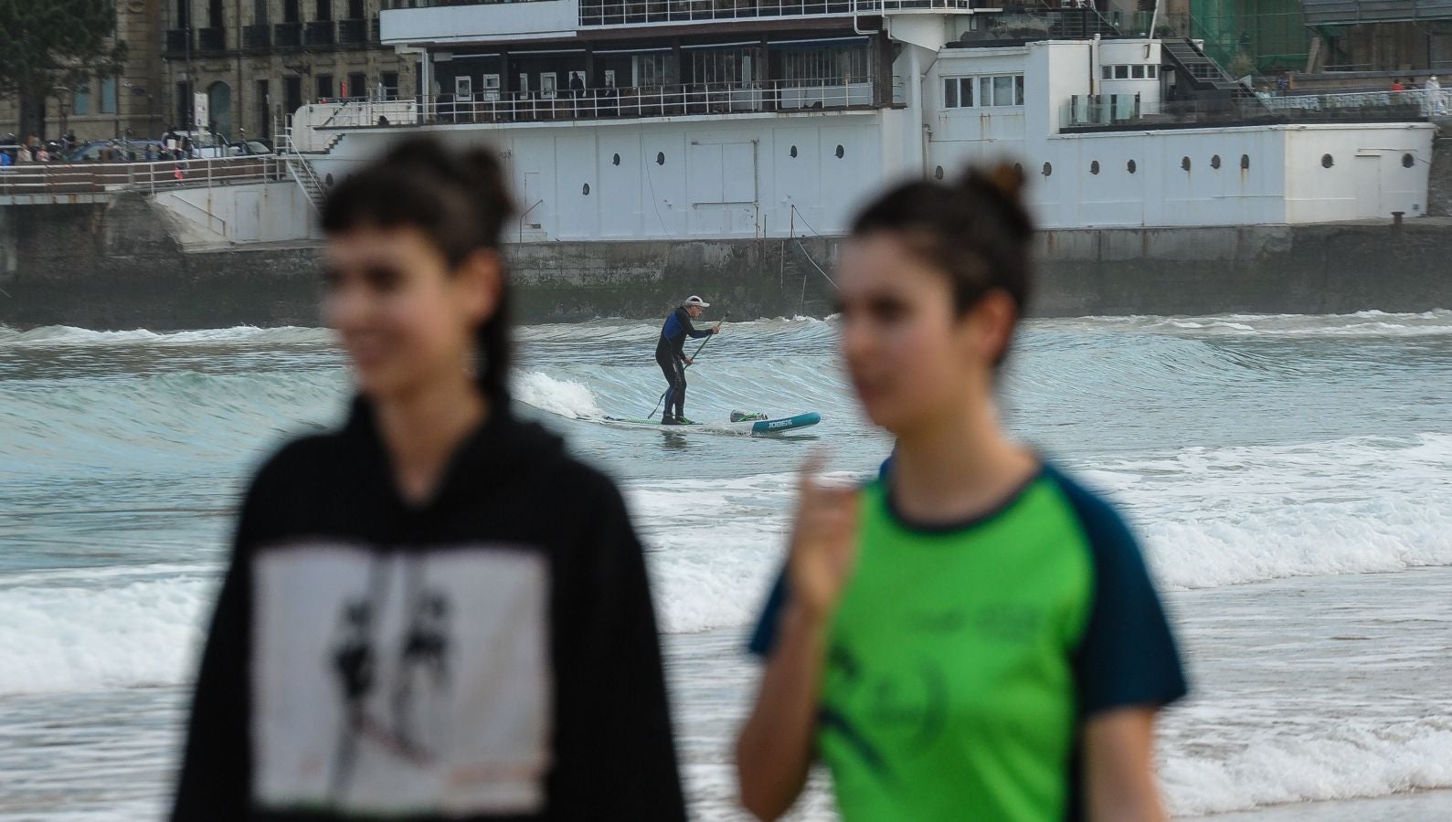 Fotos: Momentos de sol y playa en Donostia