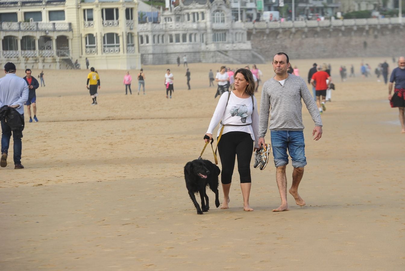 Fotos: Momentos de sol y playa en Donostia