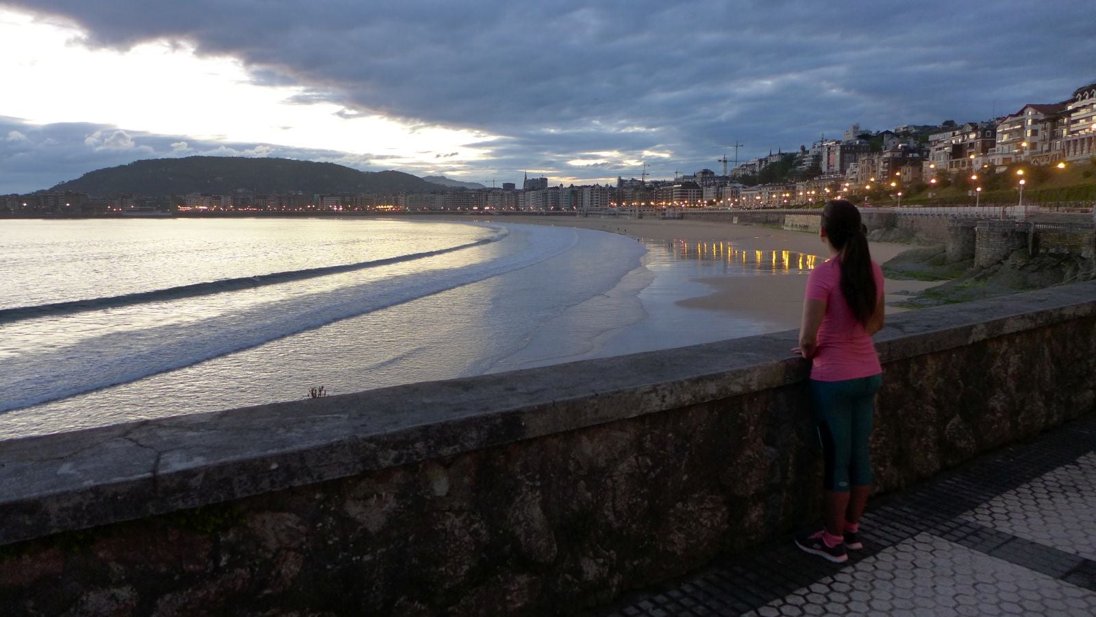 Fotos: Primeros paseos, carreras y olas tras el encierro