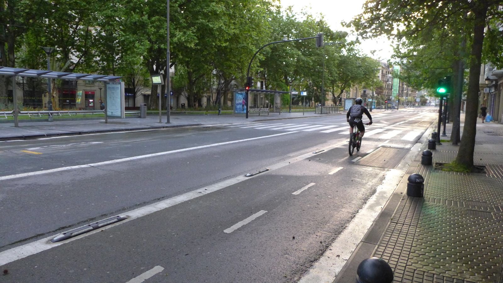 Fotos: Primeros paseos, carreras y olas tras el encierro