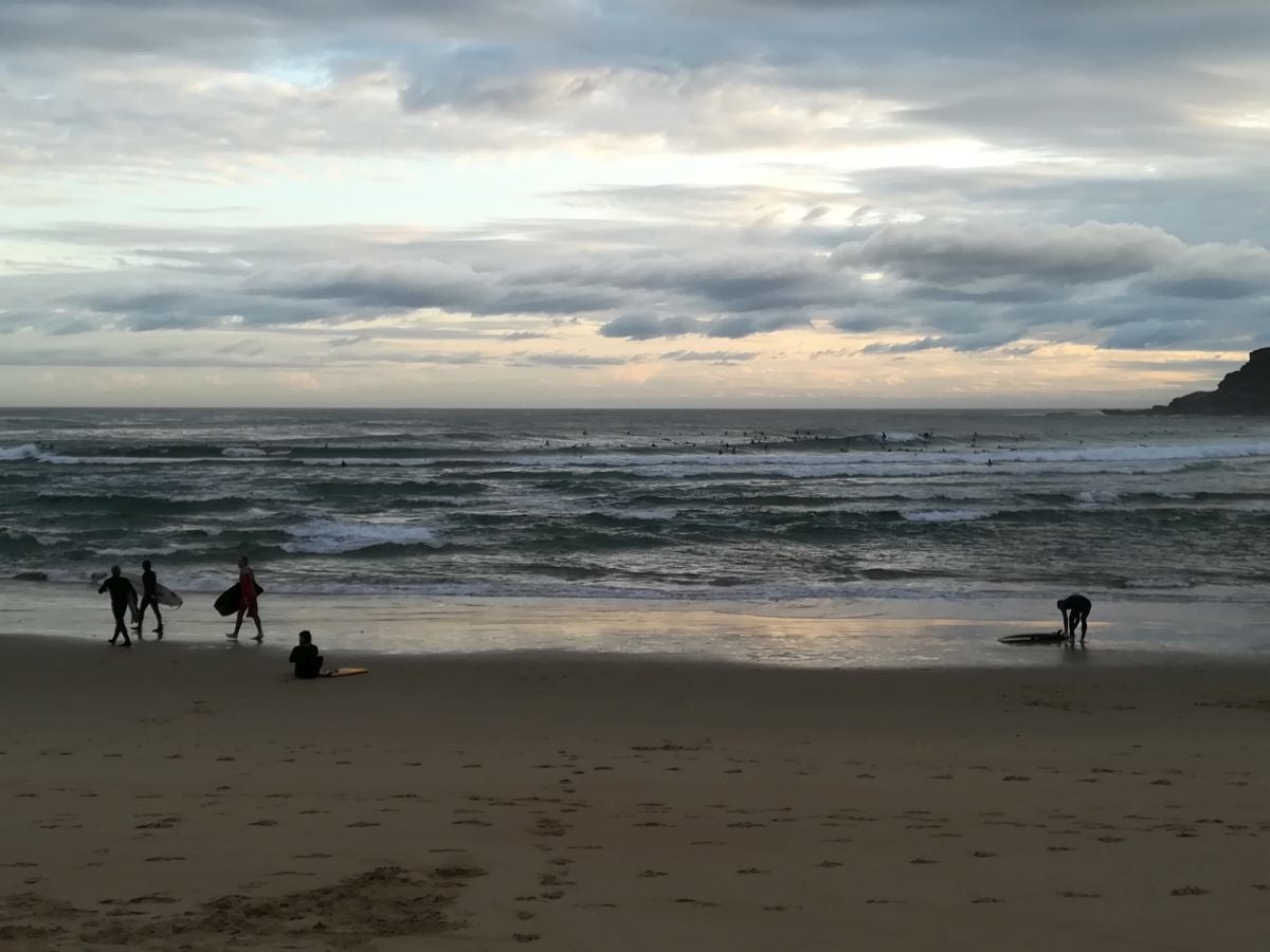 Fotos: Primeros paseos, carreras y olas tras el encierro