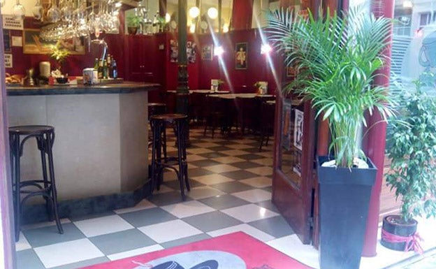 Ambiente familiar en el Bar Melchor