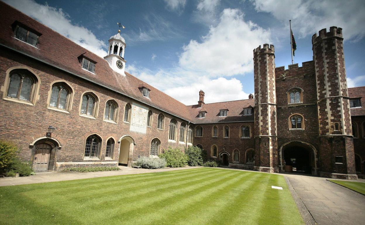 Cambridge no tendrá clases presenciales en 2020/21 por el Covid-19