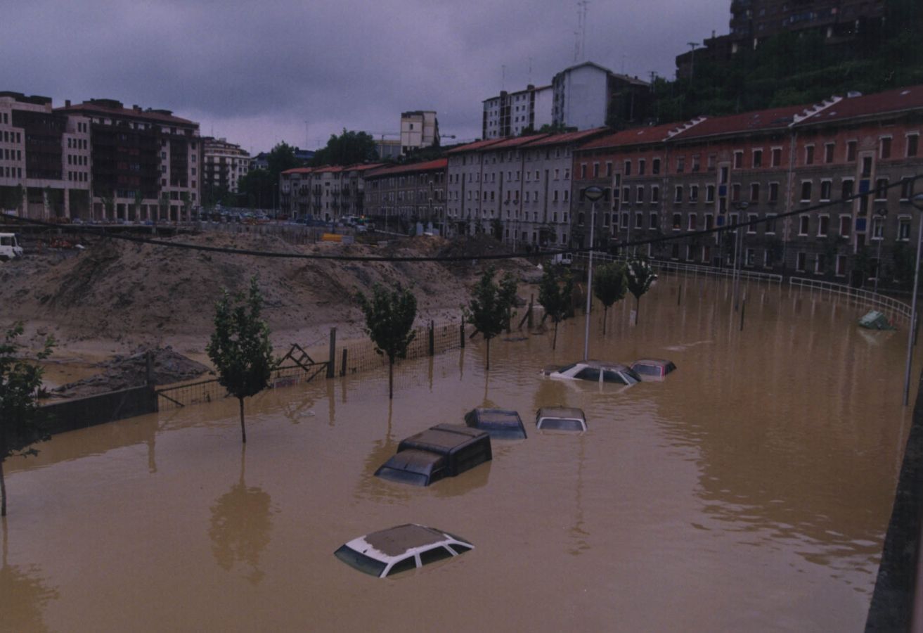 El 1 de junio de 1997 el agua anegó San Sebastián después de que cayeran 230 litros por metro cuadrado en apenas 12 horas