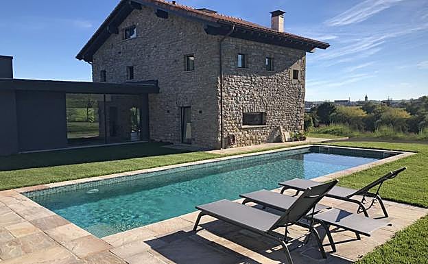 Galería. Algunas de las piscinas más espectaculares de Gipuzkoa