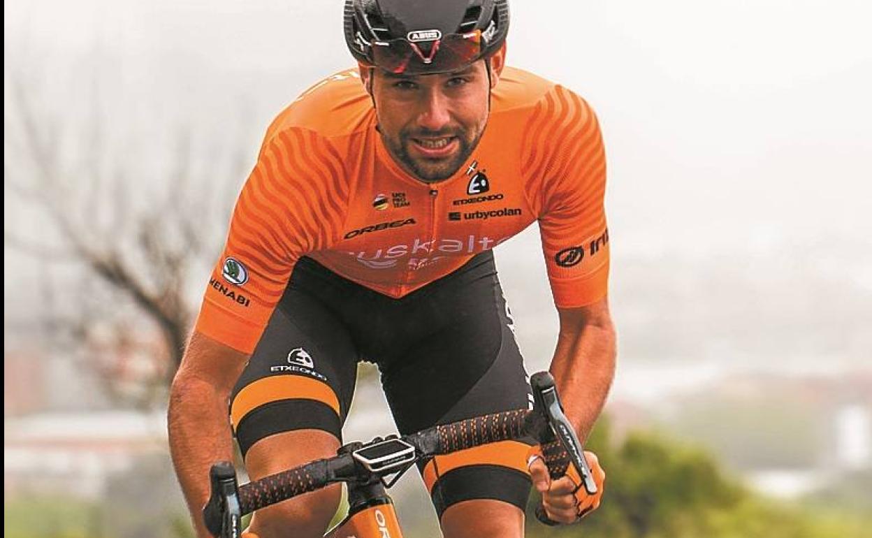 Jokin Aranburu, con los colores del Euskaltel.