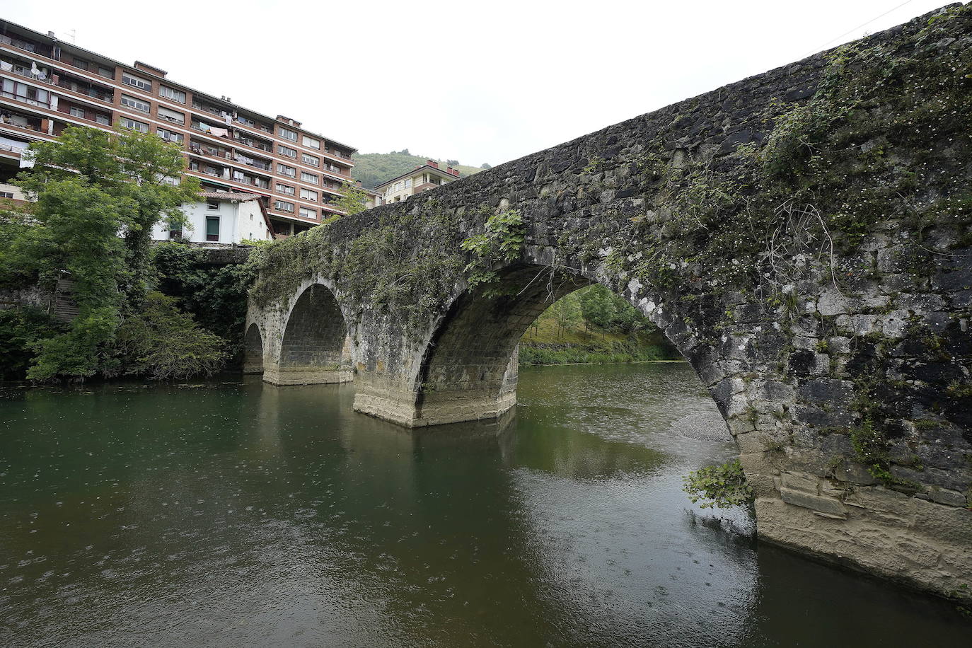 Zestoa cuenta con tesoros como el palacio Lili. 