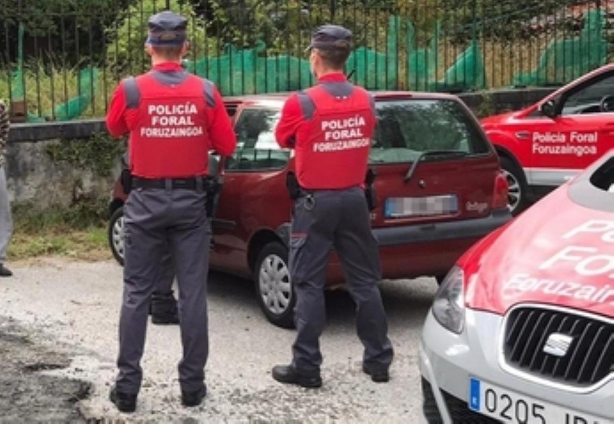 Detenido por desobediencia.