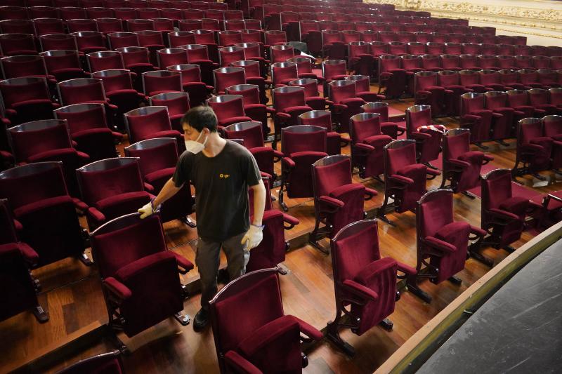 El Victoria Eugenia, ayer con el nuevo reajuste de butacas.