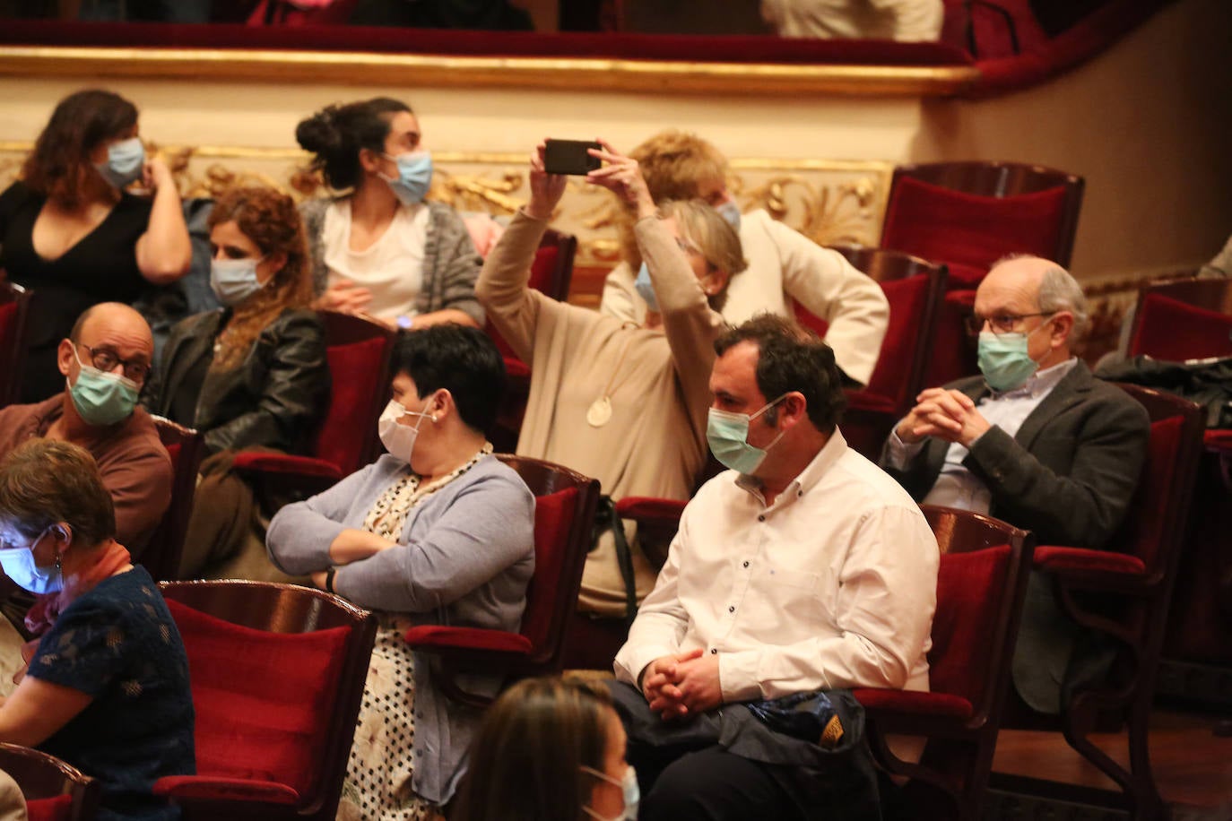 Reapertura del Teatro Victoria Eugenia. 