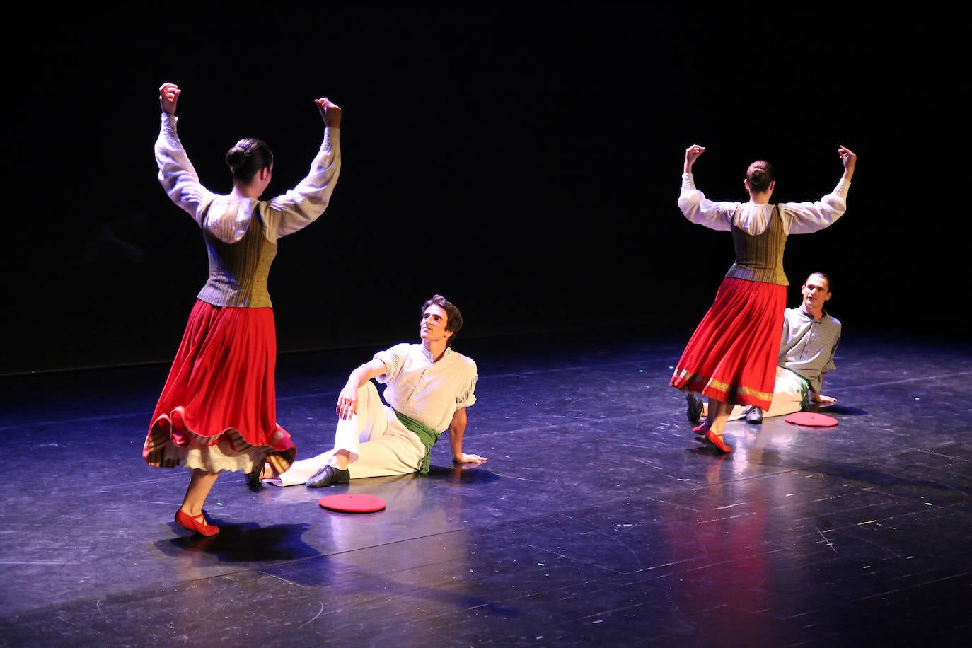 Reapertura del Teatro Victoria Eugenia. 