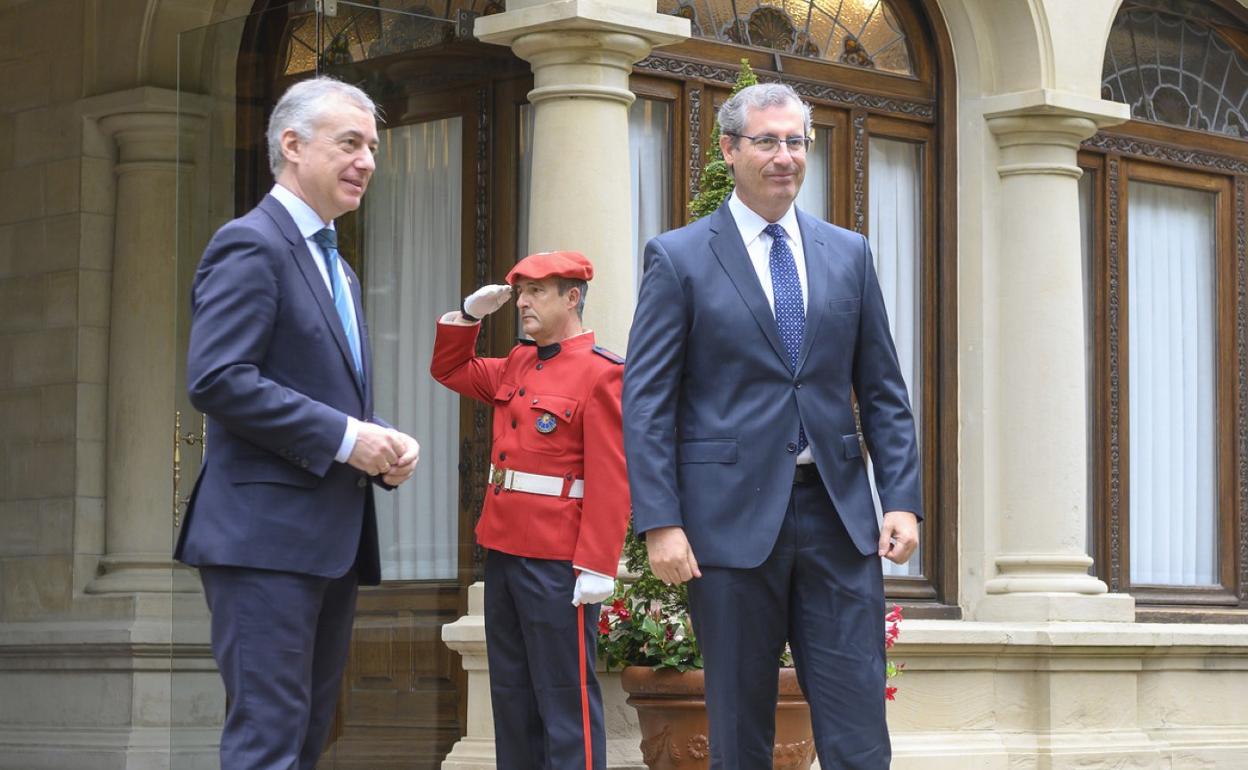 Iñigo Urkullu recibió ayer al diputado general de Gipuzkoa, Markel Olano, en Lehendakaritza. 