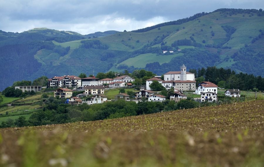 Orendain y Baliarrain, entre prados y bosques.