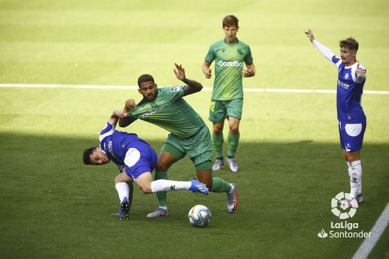 Las imágenes del encuentro disputado entre el Alavés y la Real Sociedad en Mendizorrotza