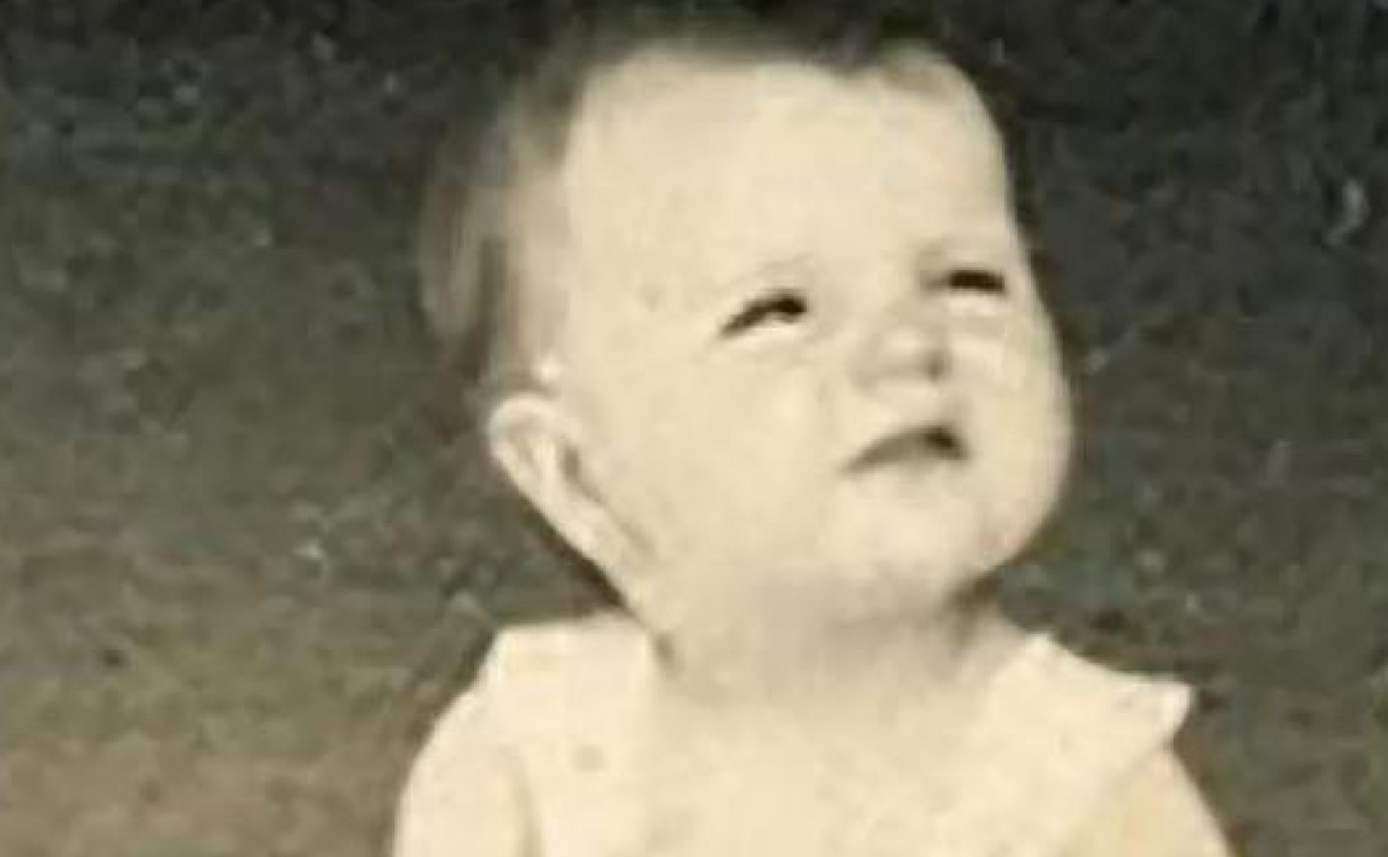 La pequeña Begoña Urroz Ibarrola, muerta con apenas 20 meses por una maleta bomba en San Sebastián.