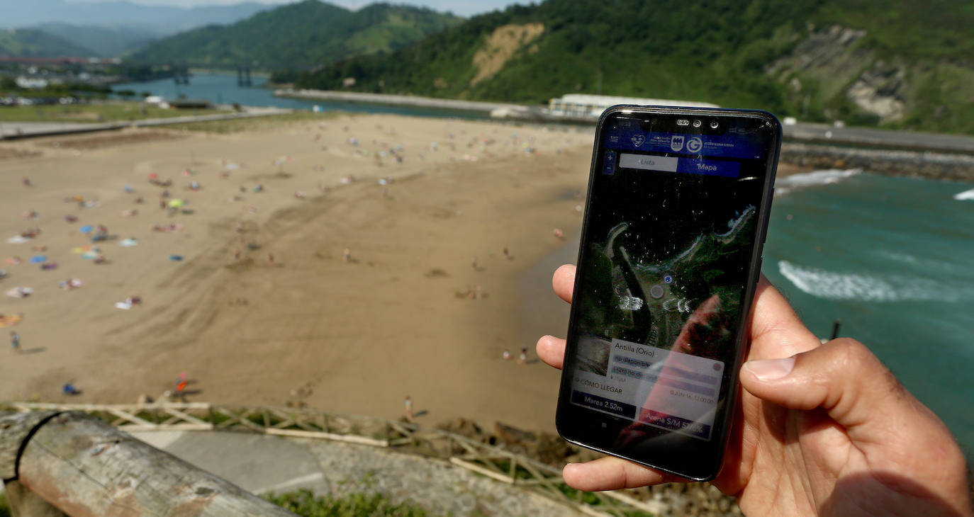 Ya están operativas en las playas de Gipuzkoa, entre ellas las de Donostia y Orio, las cámaras que servirán para controlar el aforo de los arenales.